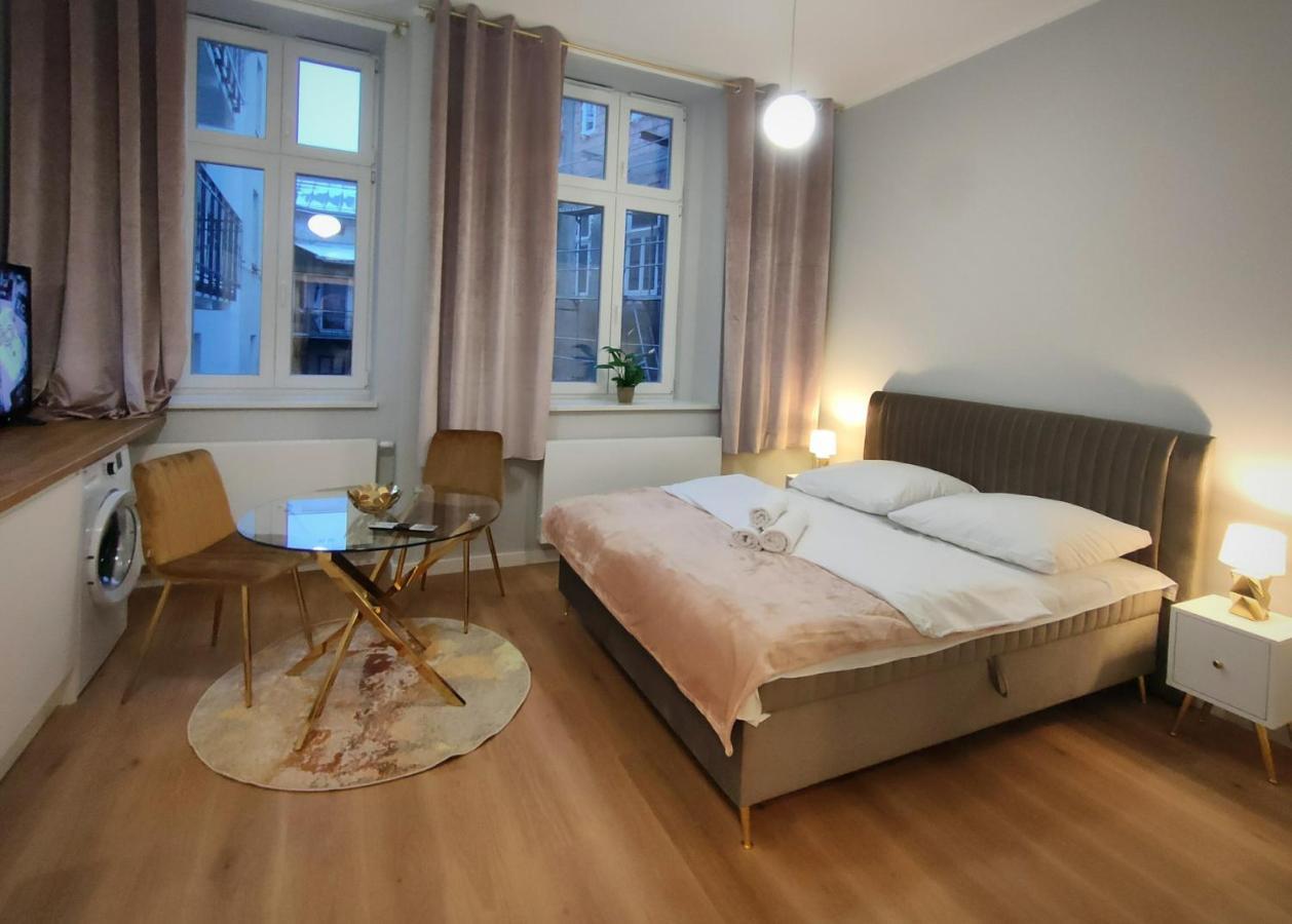 Hugo Star Apartments Cracovia Exterior foto